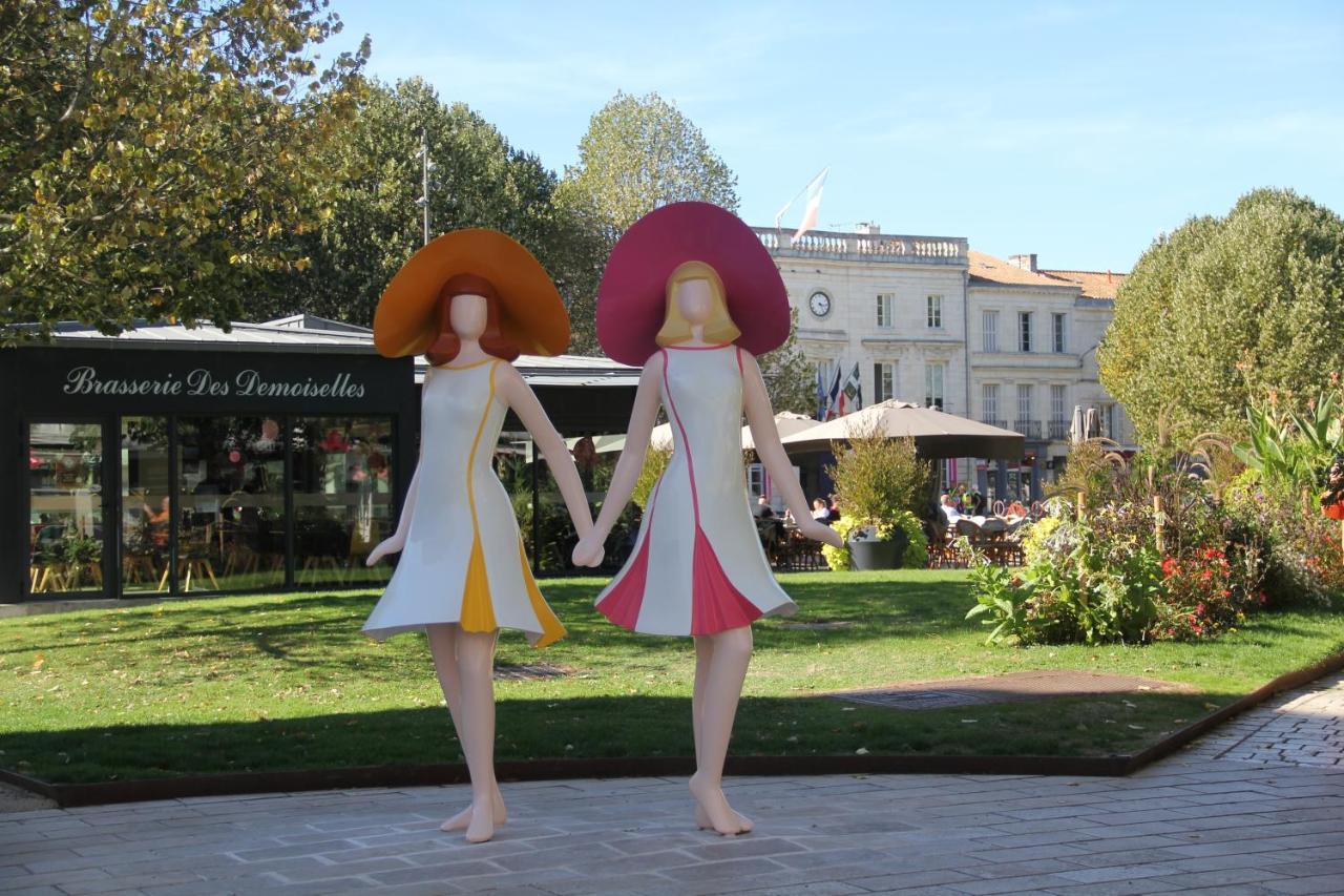 Les Demoiselles De Rochefort Εξωτερικό φωτογραφία